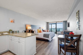 Winter Rates! Spacious King Oceanfront Studio 1026